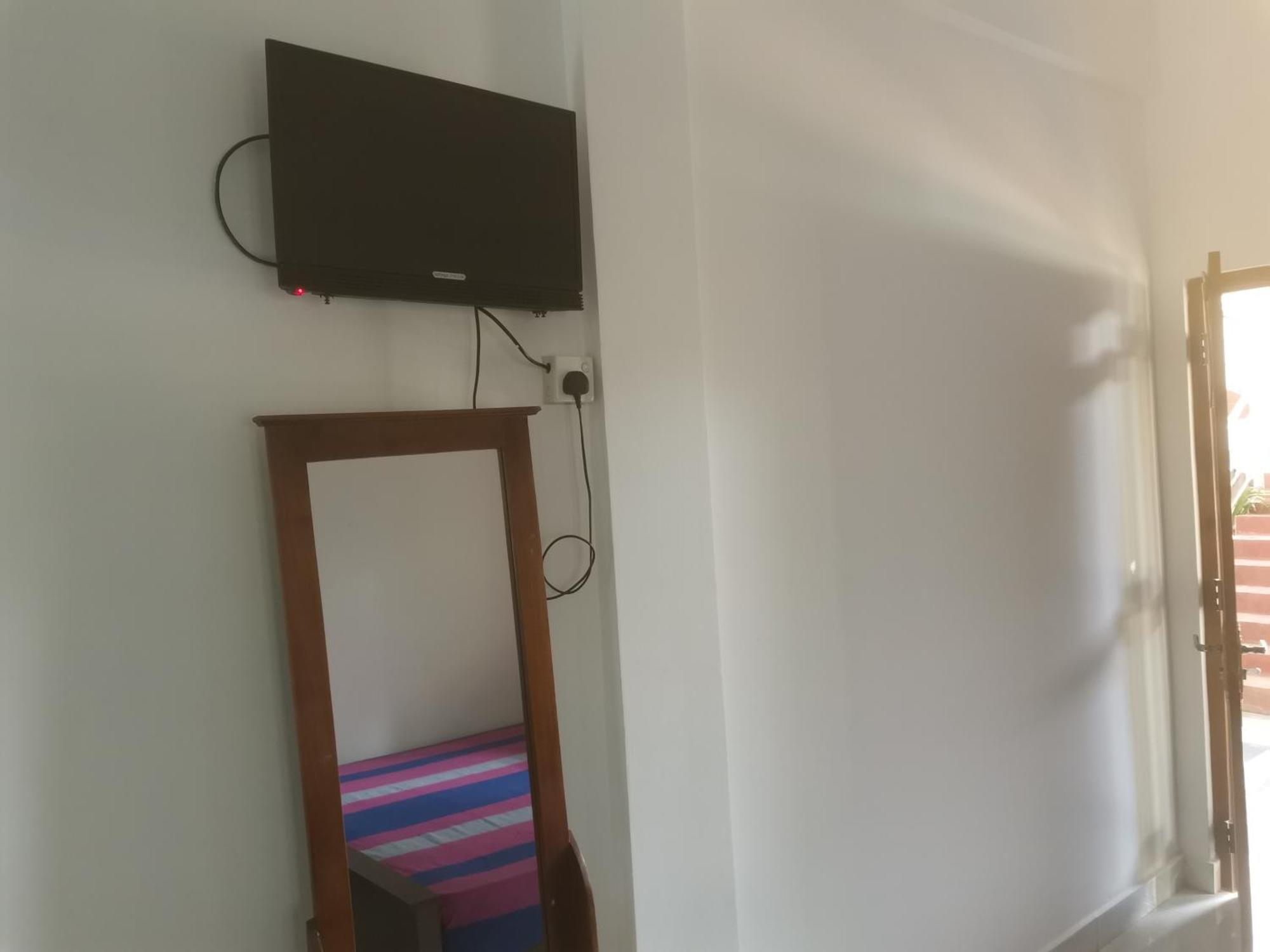 Surf Reef Beach 亭可马里 外观 照片