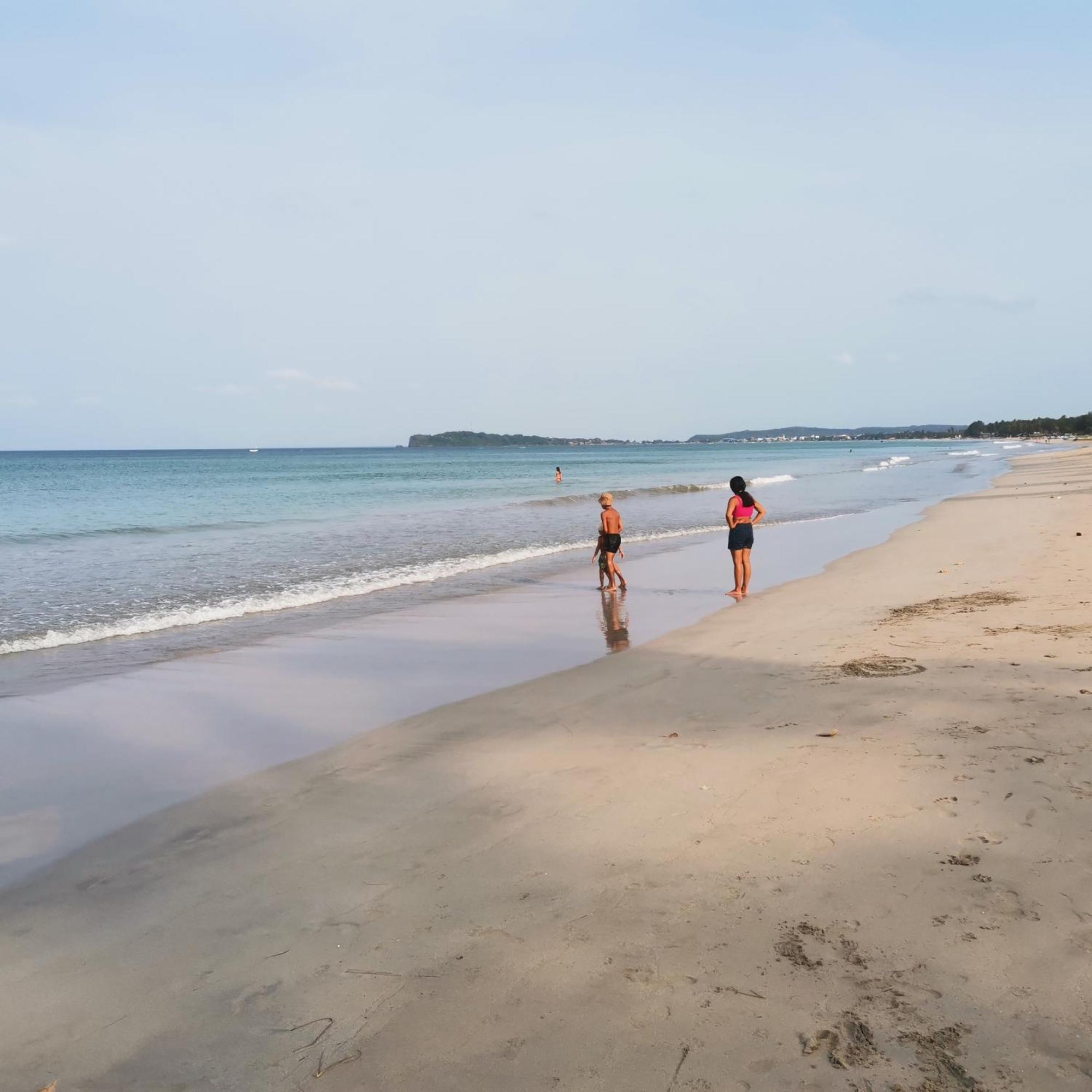 Surf Reef Beach 亭可马里 外观 照片