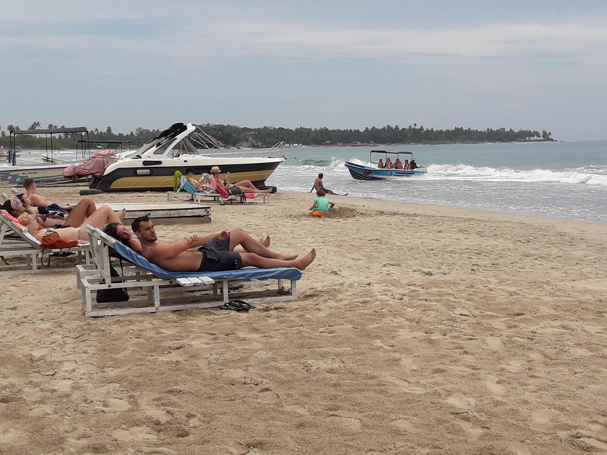 Surf Reef Beach 亭可马里 外观 照片
